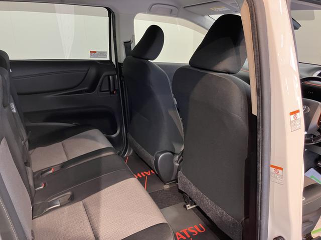 シエンタハイブリッド　ファンベースＧ純正ナビ　パノラマモニター　ワンセグＴＶ　ＣＤ　Ｂｌｕｅｔｏｏｔｈ　ドラレコ　ＥＴＣ　両側電動スライドドア　オートライト　ＬＥＤヘッドライト　クルーズコントロール　電動格納ドアミラー　キーフリー（愛媛県）の中古車