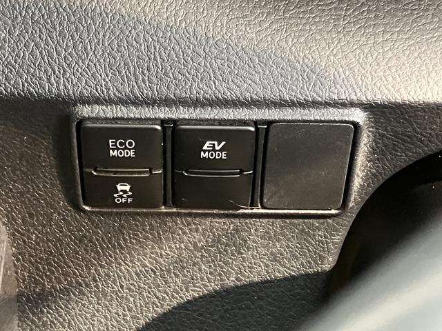 シエンタハイブリッド　ファンベースＧ純正ナビ　パノラマモニター　ワンセグＴＶ　ＣＤ　Ｂｌｕｅｔｏｏｔｈ　ドラレコ　ＥＴＣ　両側電動スライドドア　オートライト　ＬＥＤヘッドライト　クルーズコントロール　電動格納ドアミラー　キーフリー（愛媛県）の中古車