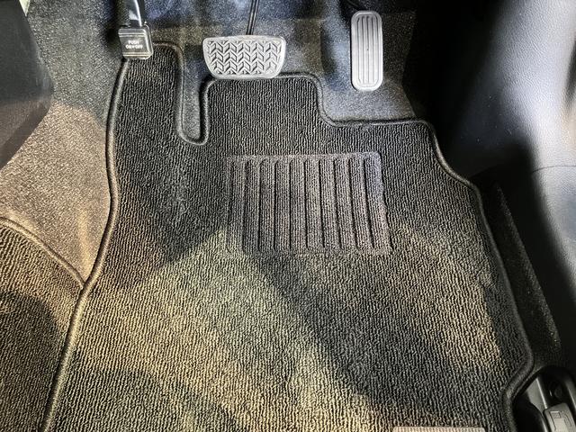 シエンタハイブリッド　ファンベースＧ純正ナビ　パノラマモニター　ワンセグＴＶ　ＣＤ　Ｂｌｕｅｔｏｏｔｈ　ドラレコ　ＥＴＣ　両側電動スライドドア　オートライト　ＬＥＤヘッドライト　クルーズコントロール　電動格納ドアミラー　キーフリー（愛媛県）の中古車