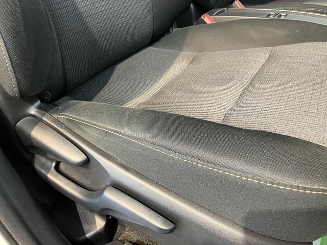 シエンタハイブリッド　ファンベースＧ純正ナビ　パノラマモニター　ワンセグＴＶ　ＣＤ　Ｂｌｕｅｔｏｏｔｈ　ドラレコ　ＥＴＣ　両側電動スライドドア　オートライト　ＬＥＤヘッドライト　クルーズコントロール　電動格納ドアミラー　キーフリー（愛媛県）の中古車