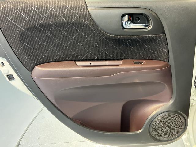 N−ONEプレミアム・Lパッケージ2WD CVT車 プッシュスタート アイドリングストップ オートライト ディスチャージヘッドライト ベンチシート 電動格納ドアミラー キーフリーシステム(愛媛県)の中古車