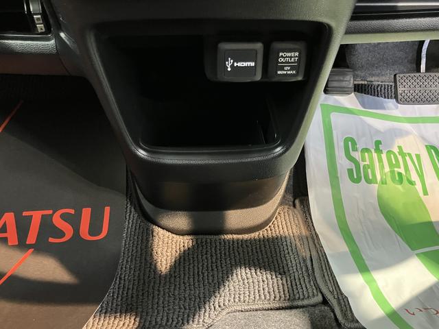 N−ONEプレミアム・Lパッケージ2WD CVT車 プッシュスタート アイドリングストップ オートライト ディスチャージヘッドライト ベンチシート 電動格納ドアミラー キーフリーシステム(愛媛県)の中古車