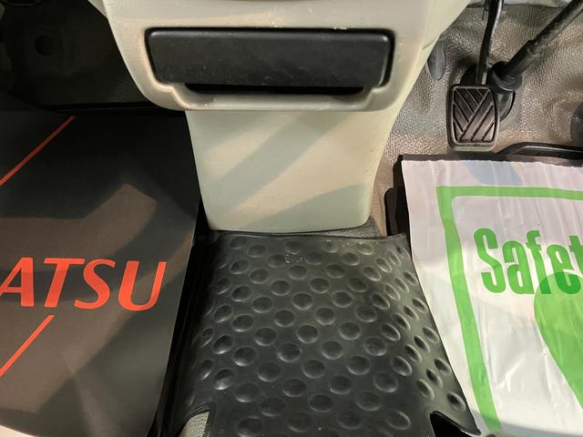 エブリイPA2WD 5速MT車 マニュアルエアコン パワステ 運転席エアバッグ 助手席エアバッグ ラジオ(愛媛県)の中古車