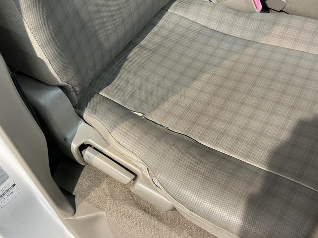 エブリイPA2WD 5速MT車 マニュアルエアコン パワステ 運転席エアバッグ 助手席エアバッグ ラジオ(愛媛県)の中古車