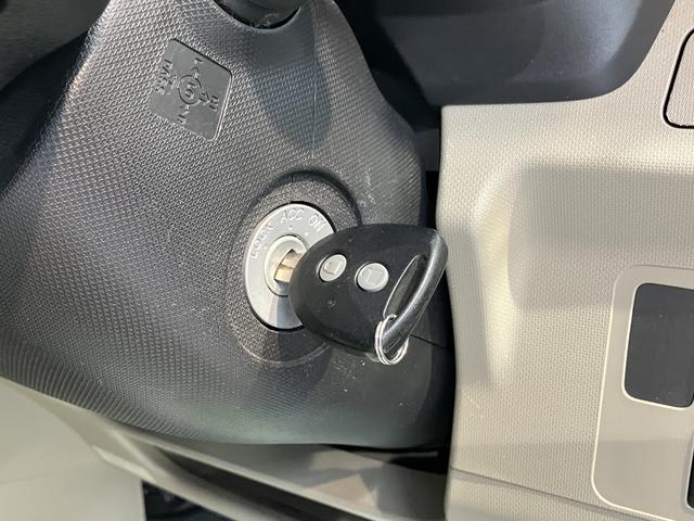 ムーヴL SA2WD CVT車 CD ラジオ アイドリングストップ キーレスエントリー 電動格納ドアミラー マニュアルエアコン パワステ パワーウインドウ(愛媛県)の中古車