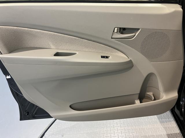 ムーヴL SA2WD CVT車 CD ラジオ アイドリングストップ キーレスエントリー 電動格納ドアミラー マニュアルエアコン パワステ パワーウインドウ(愛媛県)の中古車