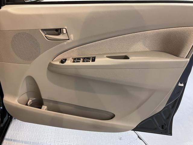 ムーヴL SA2WD CVT車 CD ラジオ アイドリングストップ キーレスエントリー 電動格納ドアミラー マニュアルエアコン パワステ パワーウインドウ(愛媛県)の中古車