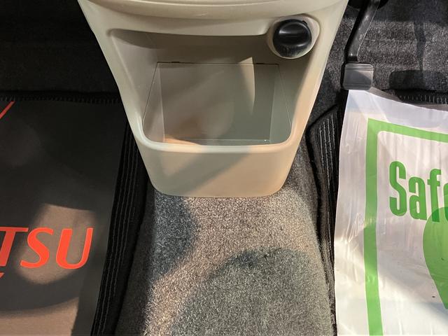 ムーヴL SA2WD CVT車 CD ラジオ アイドリングストップ キーレスエントリー 電動格納ドアミラー マニュアルエアコン パワステ パワーウインドウ(愛媛県)の中古車