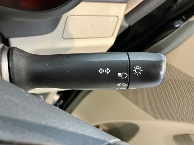 ムーヴL SA2WD CVT車 CD ラジオ アイドリングストップ キーレスエントリー 電動格納ドアミラー マニュアルエアコン パワステ パワーウインドウ(愛媛県)の中古車