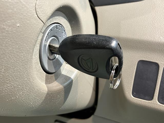 ミラＸスペシャル２ＷＤ　ＣＶＴ　純正ＣＤ　エアコン　パワステ　パワーウィンドウ　ＡＢＳ　エアバッグ　キーレスエントリー　ドライブレコーダー（愛媛県）の中古車