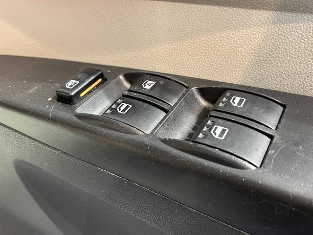 ミラＸスペシャル２ＷＤ　ＣＶＴ　純正ＣＤ　エアコン　パワステ　パワーウィンドウ　ＡＢＳ　エアバッグ　キーレスエントリー　ドライブレコーダー（愛媛県）の中古車