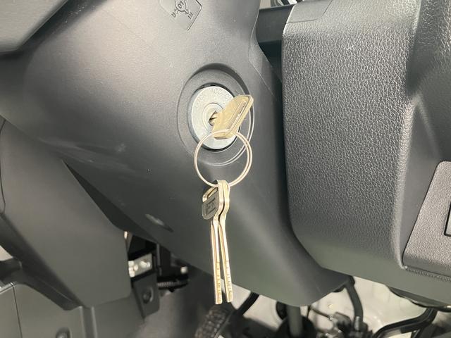 ハイゼットトラックスタンダードエアコン パワステ 左右エアバック ABS アイドリングストップ オートライト AM・FMラジオ リアコーナーセンサー(愛媛県)の中古車