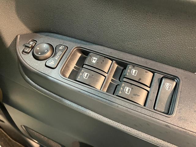 タントＸ２ＷＤ　プッシュスタート　片側電動スライドドア　　コーナーセンサー　アイドリングストップ車　電動パーキング　オートブレーキホールド　ベンチシート　運転席・助手席シートヒーター　オートライト（愛媛県）の中古車