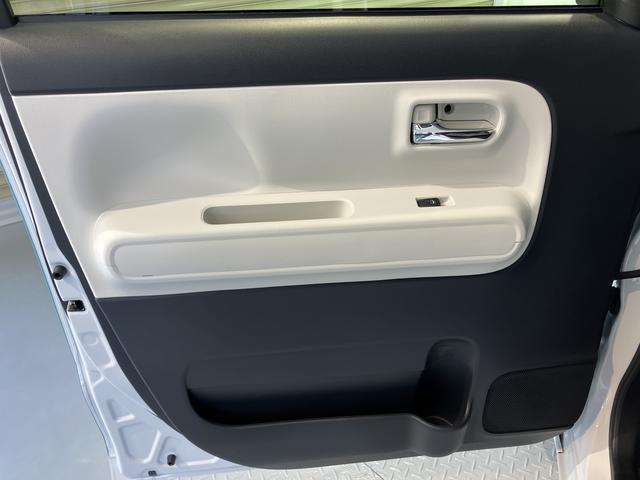 ムーヴキャンバスストライプスＧ社外ナビ　バックモニター　フルセグＴＶ　ＣＤ　ＤＶＤ　ＵＳＢ　Ｂｌｕｅｔｏｏｔｈ　両側電動スライドドア　前席シートヒーター　障害物センサー　プッシュスタート　アイドリングストップ　ＬＥＤヘッドライト（愛媛県）の中古車