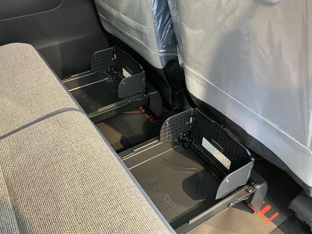 ムーヴキャンバスストライプスＧ社外ナビ　バックモニター　フルセグＴＶ　ＣＤ　ＤＶＤ　ＵＳＢ　Ｂｌｕｅｔｏｏｔｈ　両側電動スライドドア　前席シートヒーター　障害物センサー　プッシュスタート　アイドリングストップ　ＬＥＤヘッドライト（愛媛県）の中古車