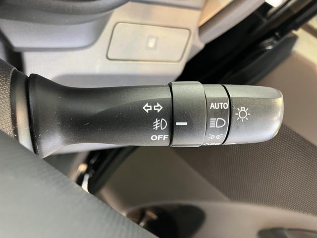 ムーヴカスタム　Ｘ　ＳＡ２ＷＤ　ＣＶＴ車　ＥＴＣ　プッシュスタート　アイドリングストップ　ベンチシート　ディスチャージヘッドライト　電動格納ドアミラー　キーフリーシステム（愛媛県）の中古車