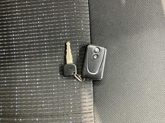 ムーヴカスタム　Ｘ　ＳＡ２ＷＤ　ＣＶＴ車　ＥＴＣ　プッシュスタート　アイドリングストップ　ベンチシート　ディスチャージヘッドライト　電動格納ドアミラー　キーフリーシステム（愛媛県）の中古車