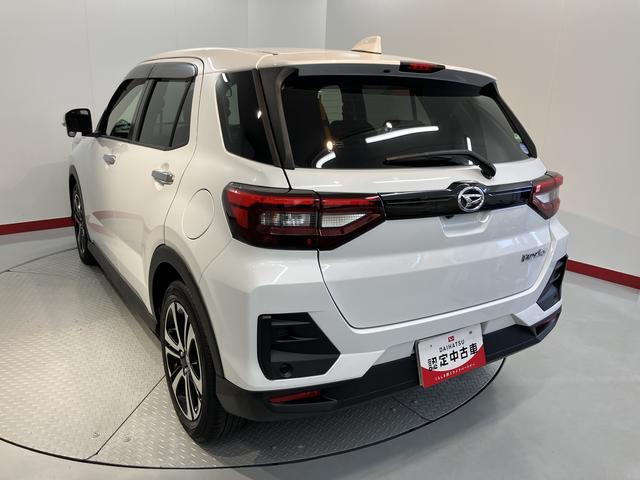 ロッキープレミアム純正ナビ　パノラマモニター　地上デジタルＴＶ　ＣＤ　ＤＶＤ　Ｂｌｕｅｔｏｏｔｈ　ＵＳＢ　プッシュスタート　前席シートヒーター　クルーズコントロール　ＬＥＤヘッドライト　オートライト　スマートアシスト（愛媛県）の中古車