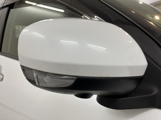 ロッキープレミアム純正ナビ　パノラマモニター　地上デジタルＴＶ　ＣＤ　ＤＶＤ　Ｂｌｕｅｔｏｏｔｈ　ＵＳＢ　プッシュスタート　前席シートヒーター　クルーズコントロール　ＬＥＤヘッドライト　オートライト　スマートアシスト（愛媛県）の中古車