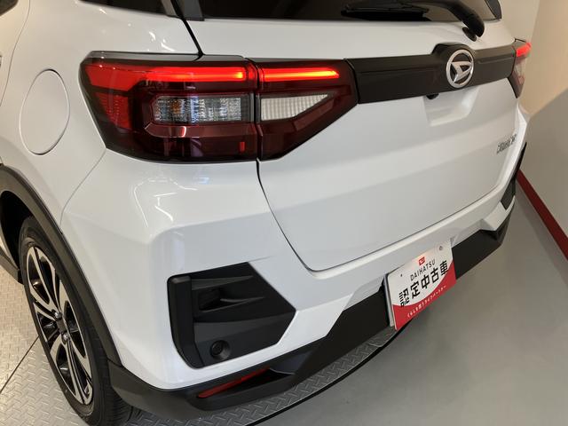 ロッキープレミアム純正ナビ　パノラマモニター　地上デジタルＴＶ　ＣＤ　ＤＶＤ　Ｂｌｕｅｔｏｏｔｈ　ＵＳＢ　プッシュスタート　前席シートヒーター　クルーズコントロール　ＬＥＤヘッドライト　オートライト　スマートアシスト（愛媛県）の中古車