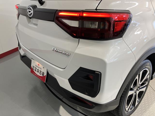 ロッキープレミアム純正ナビ　パノラマモニター　地上デジタルＴＶ　ＣＤ　ＤＶＤ　Ｂｌｕｅｔｏｏｔｈ　ＵＳＢ　プッシュスタート　前席シートヒーター　クルーズコントロール　ＬＥＤヘッドライト　オートライト　スマートアシスト（愛媛県）の中古車