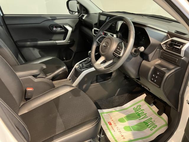 ロッキープレミアム純正ナビ　パノラマモニター　地上デジタルＴＶ　ＣＤ　ＤＶＤ　Ｂｌｕｅｔｏｏｔｈ　ＵＳＢ　プッシュスタート　前席シートヒーター　クルーズコントロール　ＬＥＤヘッドライト　オートライト　スマートアシスト（愛媛県）の中古車