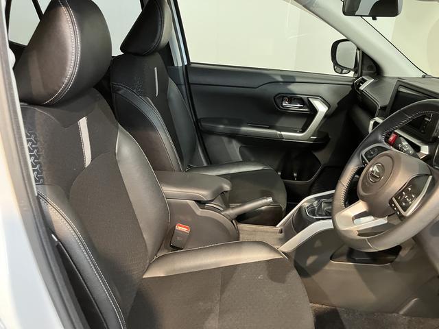 ロッキープレミアム純正ナビ　パノラマモニター　地上デジタルＴＶ　ＣＤ　ＤＶＤ　Ｂｌｕｅｔｏｏｔｈ　ＵＳＢ　プッシュスタート　前席シートヒーター　クルーズコントロール　ＬＥＤヘッドライト　オートライト　スマートアシスト（愛媛県）の中古車