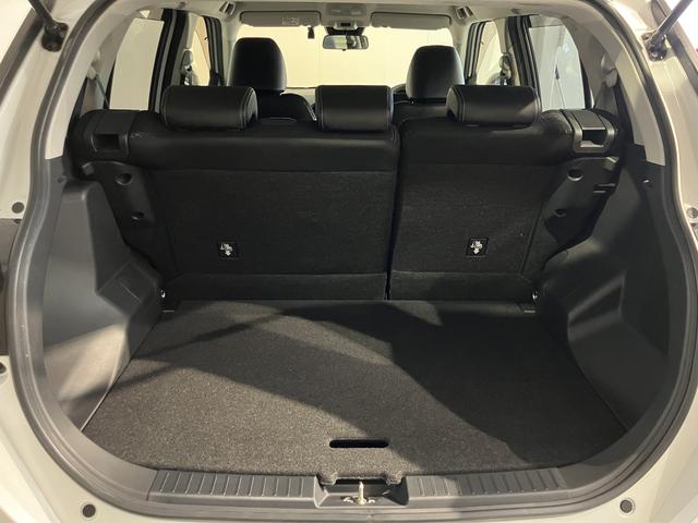 ロッキープレミアム純正ナビ　パノラマモニター　地上デジタルＴＶ　ＣＤ　ＤＶＤ　Ｂｌｕｅｔｏｏｔｈ　ＵＳＢ　プッシュスタート　前席シートヒーター　クルーズコントロール　ＬＥＤヘッドライト　オートライト　スマートアシスト（愛媛県）の中古車