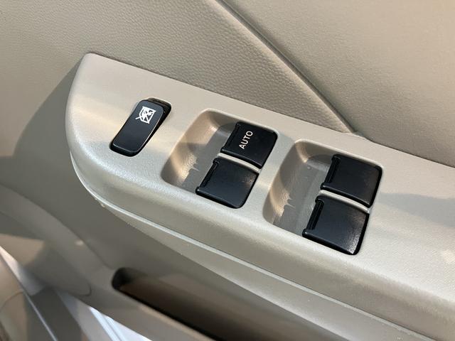 ピノＳ２ＷＤ　ハロゲンヘッドライト　盗難防止装置　純正ＣＤデッキ　ＣＤ　ＡＭ　ＦＭ　社外ＥＴＣ車載器（愛媛県）の中古車