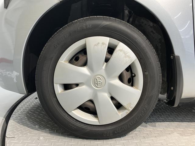 ヴィッツＦ純正ナビ　　ＣＤ　ＤＶＤ　社外ＥＴＣ　マニュアルエアコン　パワステ　パワーウィンドウ　キーレスエントリー（愛媛県）の中古車