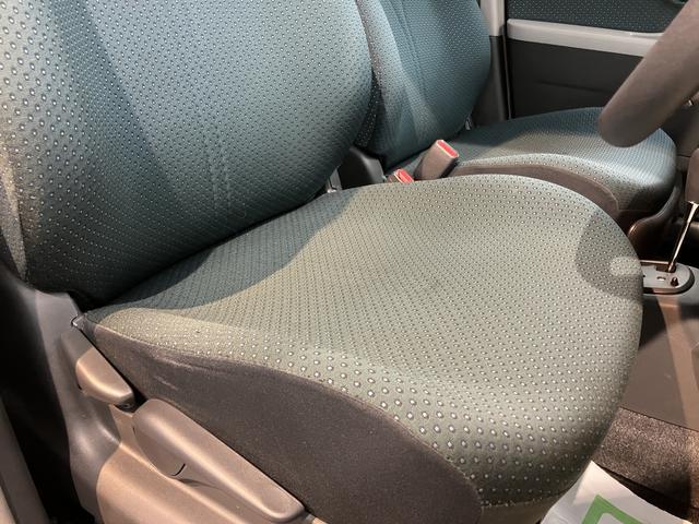 ヴィッツＦ純正ナビ　　ＣＤ　ＤＶＤ　社外ＥＴＣ　マニュアルエアコン　パワステ　パワーウィンドウ　キーレスエントリー（愛媛県）の中古車