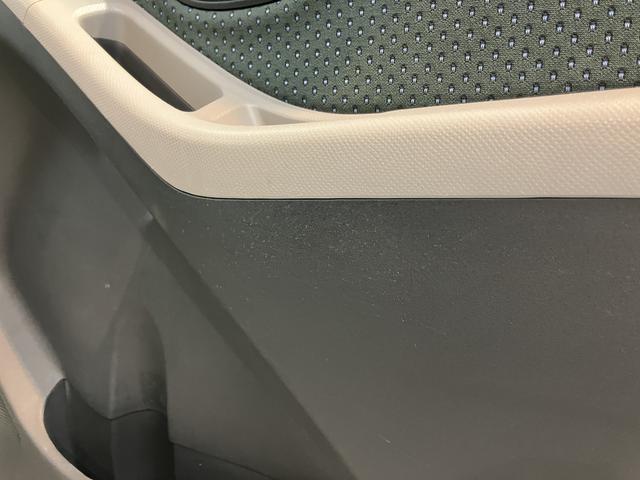 ヴィッツＦ純正ナビ　　ＣＤ　ＤＶＤ　社外ＥＴＣ　マニュアルエアコン　パワステ　パワーウィンドウ　キーレスエントリー（愛媛県）の中古車