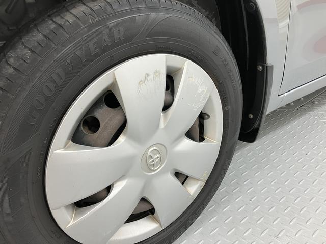 ヴィッツＦ純正ナビ　　ＣＤ　ＤＶＤ　社外ＥＴＣ　マニュアルエアコン　パワステ　パワーウィンドウ　キーレスエントリー（愛媛県）の中古車