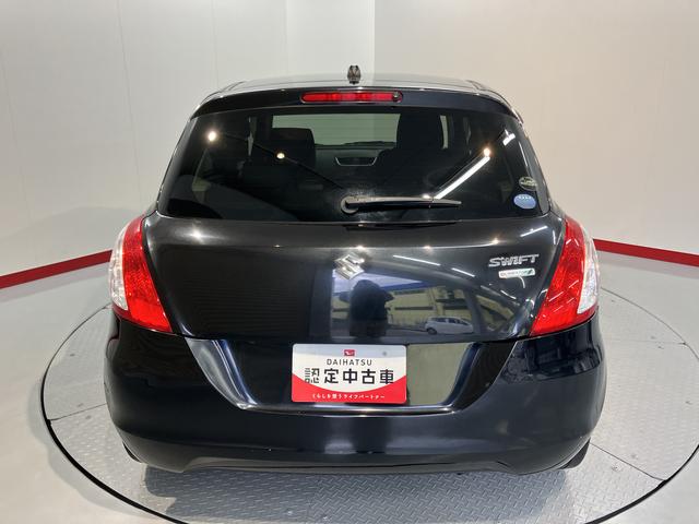 スイフトＸＬ−ＤＪＥ純正ナビ　バックモニター　フルセグＴＶ　ＣＤ　ＤＶＤ　ＵＳＢ　Ｂｌｕｅｔｏｏｔｈ　ＥＴＣ　オートライト　プッシュスタート　アイドリングストップ　電動格納ドアミラー　キーフリーシステム（愛媛県）の中古車