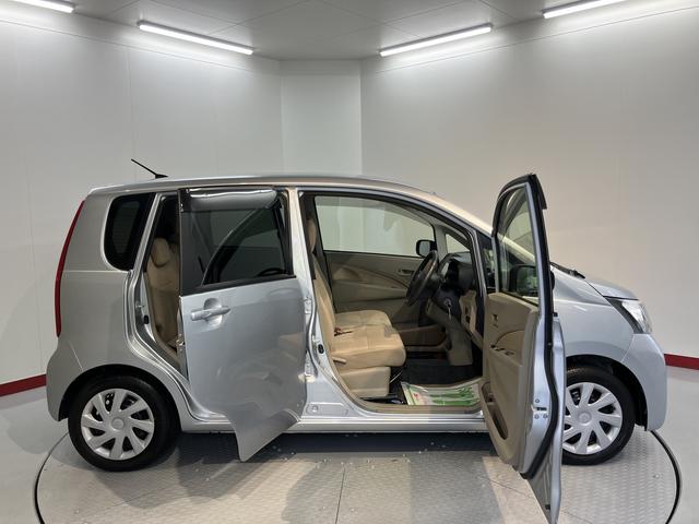 ムーヴＬ純正ナビ　ワンセグＴＶ　ＣＤ　ＤＶＤ　ベンチシート　アイドリングストップ　キーレスエントリー　電動格納ドアミラー（愛媛県）の中古車