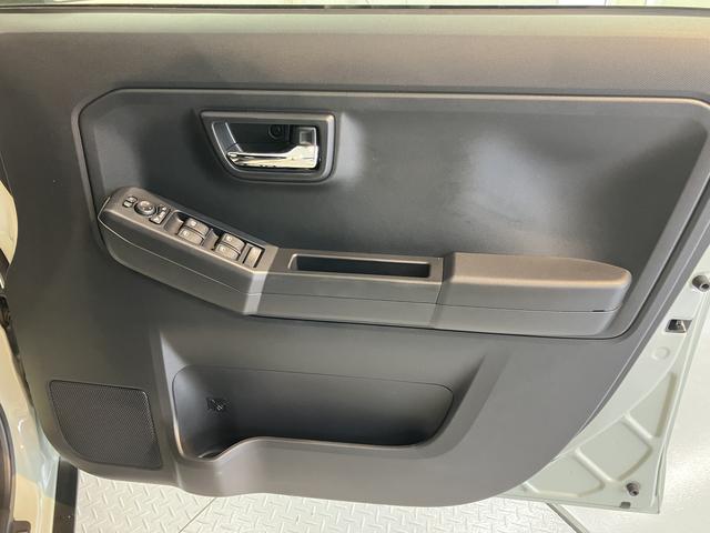 タフトＧ　ダーククロムベンチャー前席シートヒーター　クルーズコントロール　オートライト　ＬＥＤヘッドライト　プッシュスタート　アイドリングストップ　電動パーキング　電動格納ドアミラー　キーフリーシステム　パノラマカメラ装着車（愛媛県）の中古車