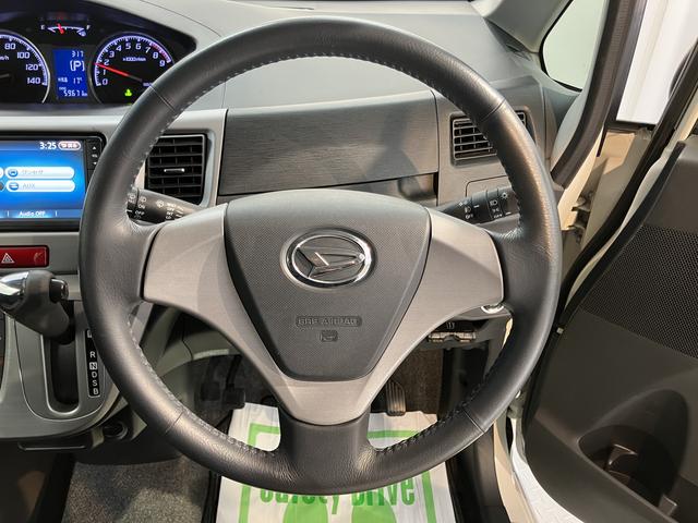 ムーヴカスタム　Ｘリミテッド純正ナビ　バックカメラ　ワンセグＴＶ　ＣＤ　純正ナビ　ベンチシート　プッシュスタート　アイドリングストップ　ディスチャージヘッドライト　電動格納ドアミラー　キーフリーシステム（愛媛県）の中古車