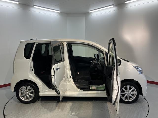 ムーヴカスタム　Ｘリミテッド純正ナビ　バックカメラ　ワンセグＴＶ　ＣＤ　純正ナビ　ベンチシート　プッシュスタート　アイドリングストップ　ディスチャージヘッドライト　電動格納ドアミラー　キーフリーシステム（愛媛県）の中古車