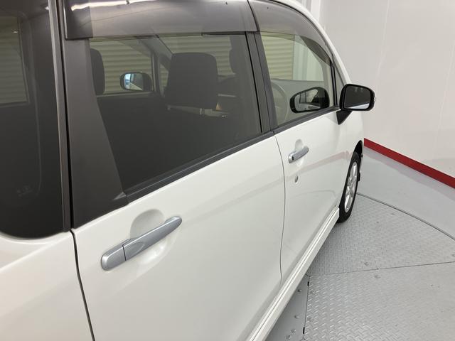 ムーヴカスタム　Ｘリミテッド純正ナビ　バックカメラ　ワンセグＴＶ　ＣＤ　純正ナビ　ベンチシート　プッシュスタート　アイドリングストップ　ディスチャージヘッドライト　電動格納ドアミラー　キーフリーシステム（愛媛県）の中古車