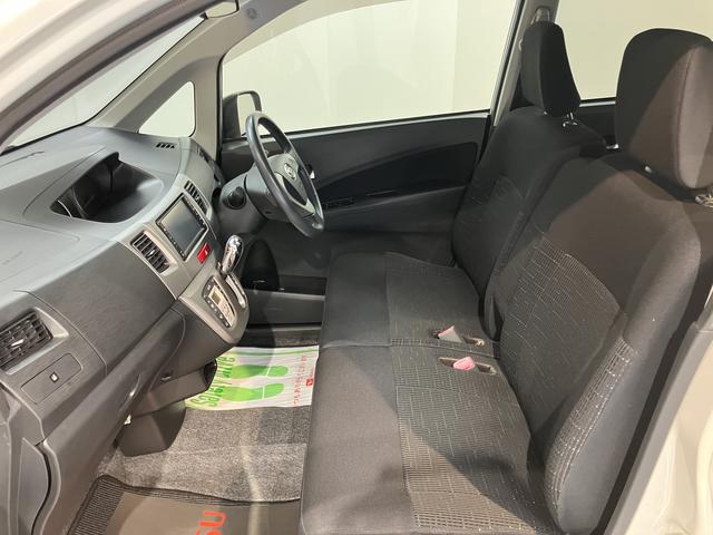 ムーヴカスタム　Ｘリミテッド純正ナビ　バックカメラ　ワンセグＴＶ　ＣＤ　純正ナビ　ベンチシート　プッシュスタート　アイドリングストップ　ディスチャージヘッドライト　電動格納ドアミラー　キーフリーシステム（愛媛県）の中古車