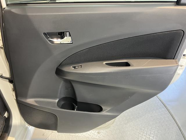 ムーヴカスタム　Ｘリミテッド純正ナビ　バックカメラ　ワンセグＴＶ　ＣＤ　純正ナビ　ベンチシート　プッシュスタート　アイドリングストップ　ディスチャージヘッドライト　電動格納ドアミラー　キーフリーシステム（愛媛県）の中古車