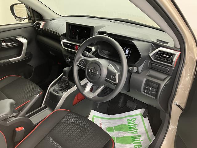 ロッキーＸプッシュスタート　オーディオレス　パノラマモニター　プッシュスタート　ＬＥＤヘッドライト　オートライト　純正アルミホイール　スマートアシスト（愛媛県）の中古車