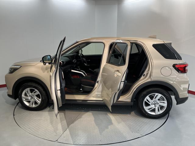 ロッキーＸプッシュスタート　オーディオレス　パノラマモニター　プッシュスタート　ＬＥＤヘッドライト　オートライト　純正アルミホイール　スマートアシスト（愛媛県）の中古車