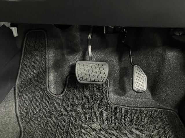 ロッキーＸプッシュスタート　オーディオレス　パノラマモニター　プッシュスタート　ＬＥＤヘッドライト　オートライト　純正アルミホイール　スマートアシスト（愛媛県）の中古車