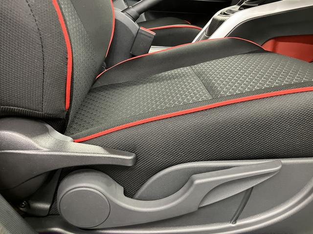 ロッキーＸプッシュスタート　オーディオレス　パノラマモニター　プッシュスタート　ＬＥＤヘッドライト　オートライト　純正アルミホイール　スマートアシスト（愛媛県）の中古車