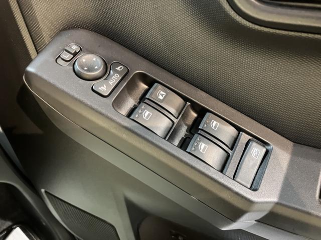 タフトＧターボ　クロムベンチャー２ＷＤ　プッシュスタート　ＬＥＤヘッドライト　スマートアシスト　運転席・助手席シートヒーター　オートライト　オートマチックハイビーム　電動パーキングブレーキ　オートクルーズコントロール　ターボ車（愛媛県）の中古車