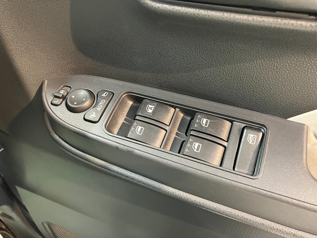 タントウェルカムターンシート X2WD 福祉車両 プッシュスタート 両側スライド片側電動ドア コーナーセンサー アイドリングストップ車 オートライト オートマチックハイビーム 運転席・助手席シートヒーター LEDヘッドライト(愛媛県)の中古車