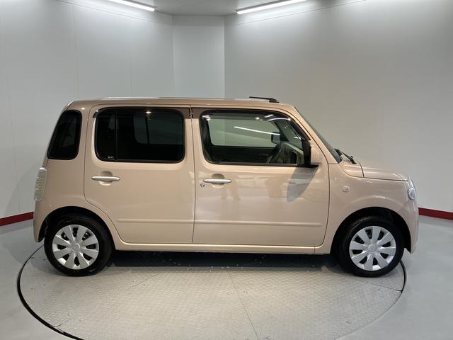 ミラココアココアＬ２ＷＤ　アイドリングストップ車　ベンチシート　盗難防止装置　純正ＣＤデッキ　ＣＤ　ＡＭ　ＦＭ　　ＡＵＸ　バックカメラ（愛媛県）の中古車