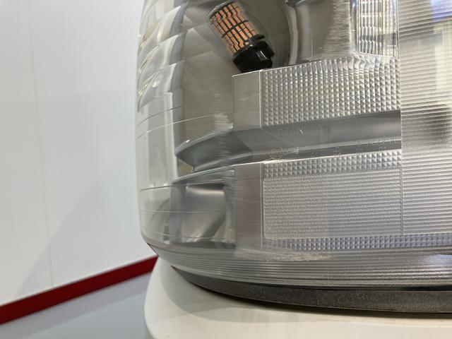 サンバートラックＴＢエアコン　パワステ　運転席エアバック　社外ＬＥＤヘッドライト　２ＷＤ・５速ミッション車（愛媛県）の中古車