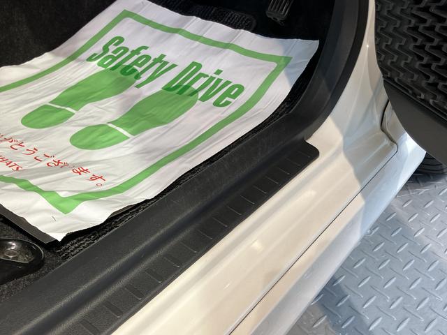 ムーヴカスタム　ＲＳ　ＳＡ純正ナビ　バックモニター　ワンセグＴＶ　ＣＤ　ＥＴＣ　プッシュスタート　オートライト　ＬＥＤヘッドライト　ベンチシート　電動格納ドアミラー　キーフリーシステム（愛媛県）の中古車